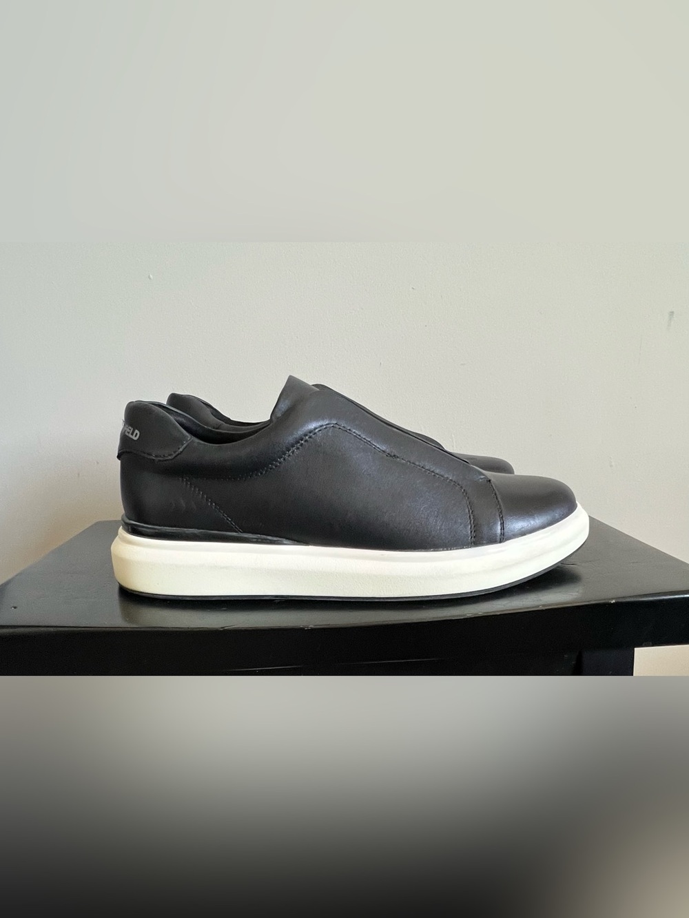 Karl Lagerfeld Paris Men's Leather Laceless Slip On Sneakers Shoes Black Sz 9.5